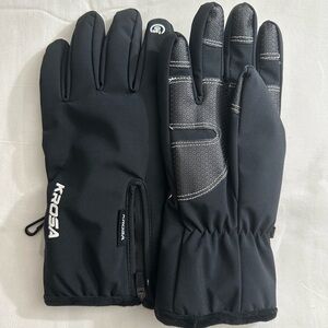 NWOT Krosa Black Insulated Gloves Size M.